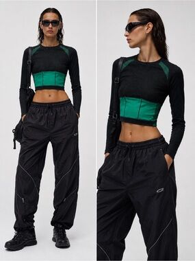 ASH Studio Paris by Kevork Kiledjian Black & Emerald Geometric Knit Crop Top S